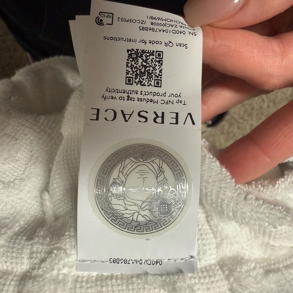 Versace White Textured Robe - Picture 7 of 8